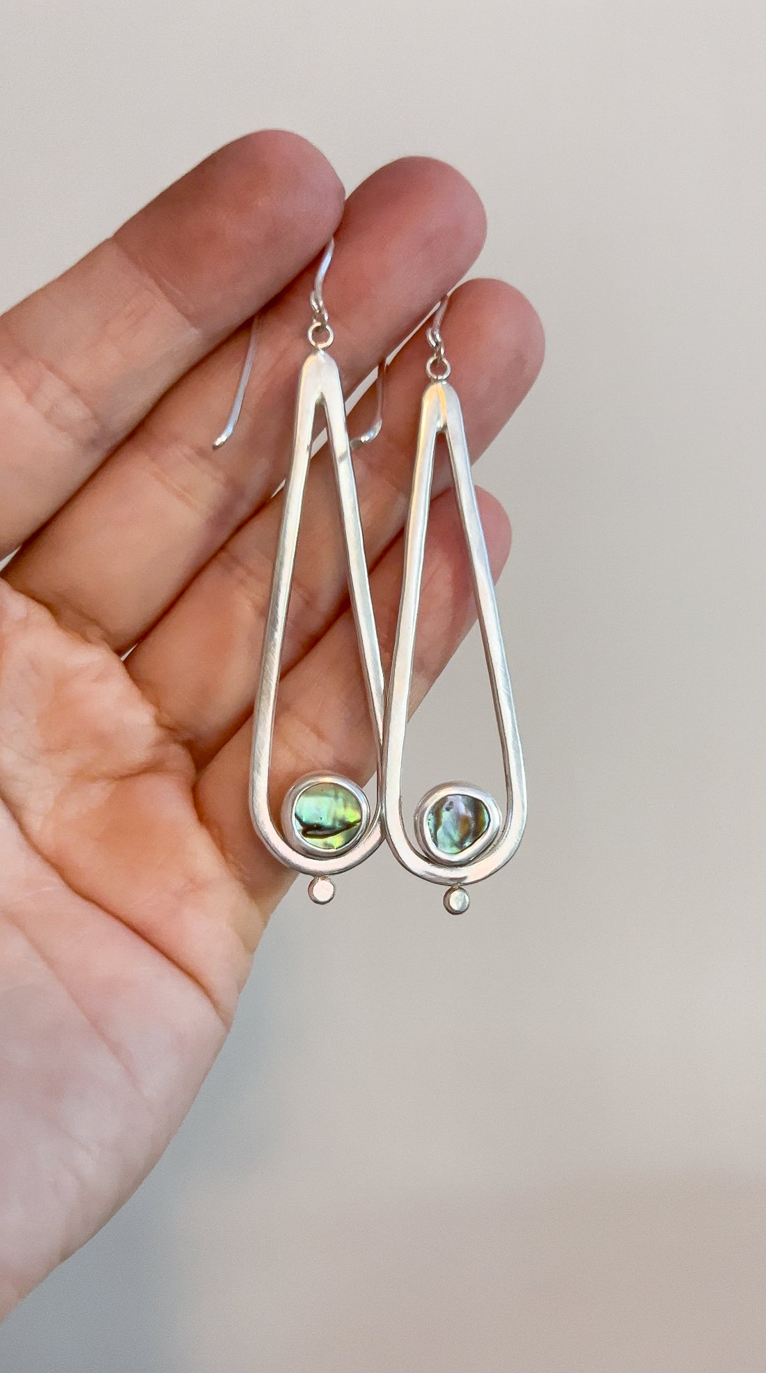 Abalone Shell Dangle Earrings - Verano 2024