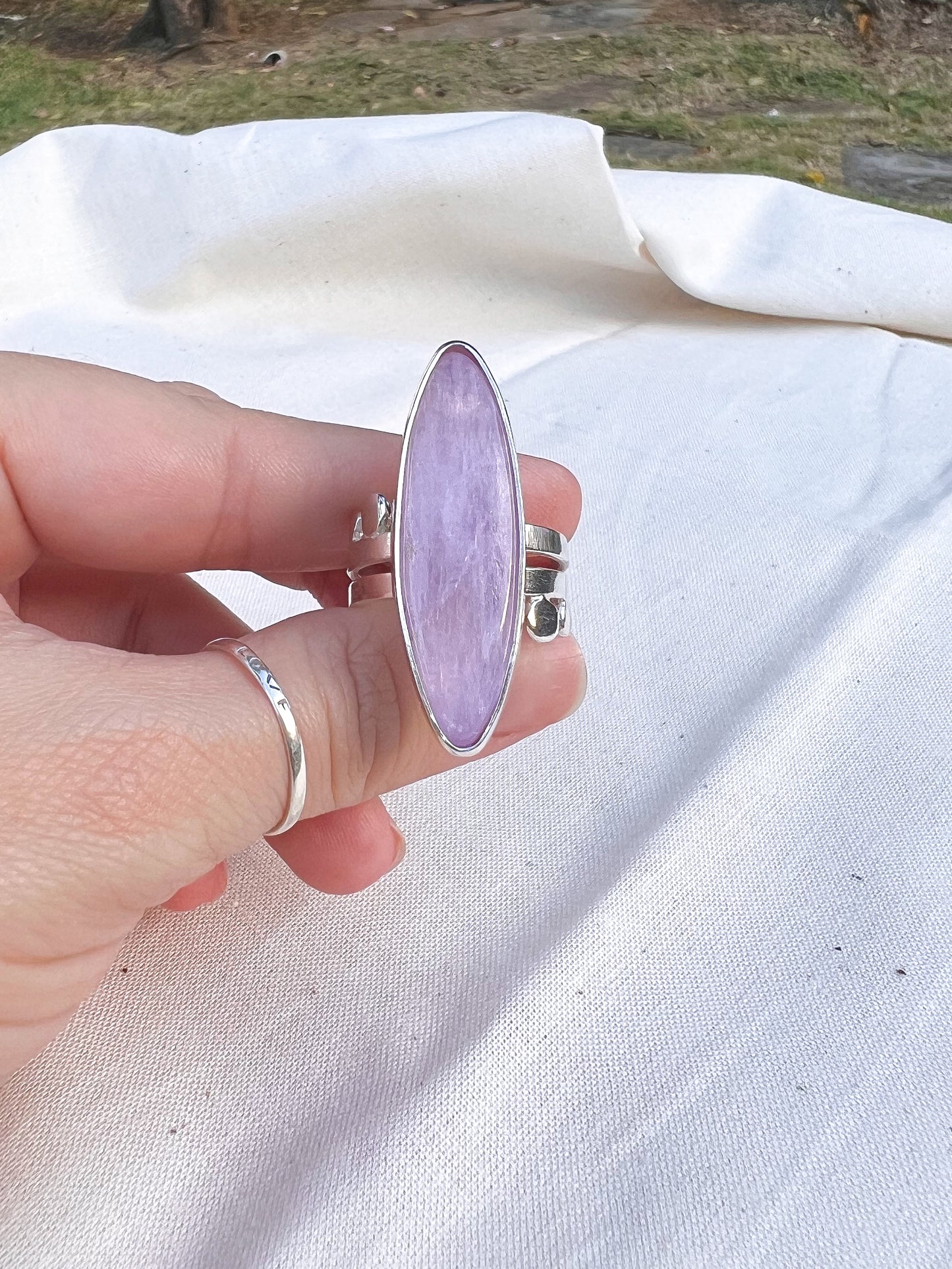 3 Dots Kunzite Ring - 30% OFF!